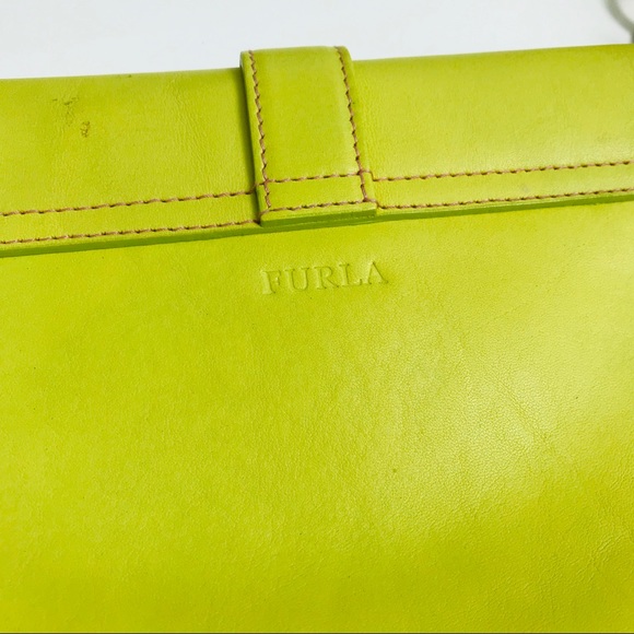 Vintage chartreuse baguette bag - Picture 5 of 8
